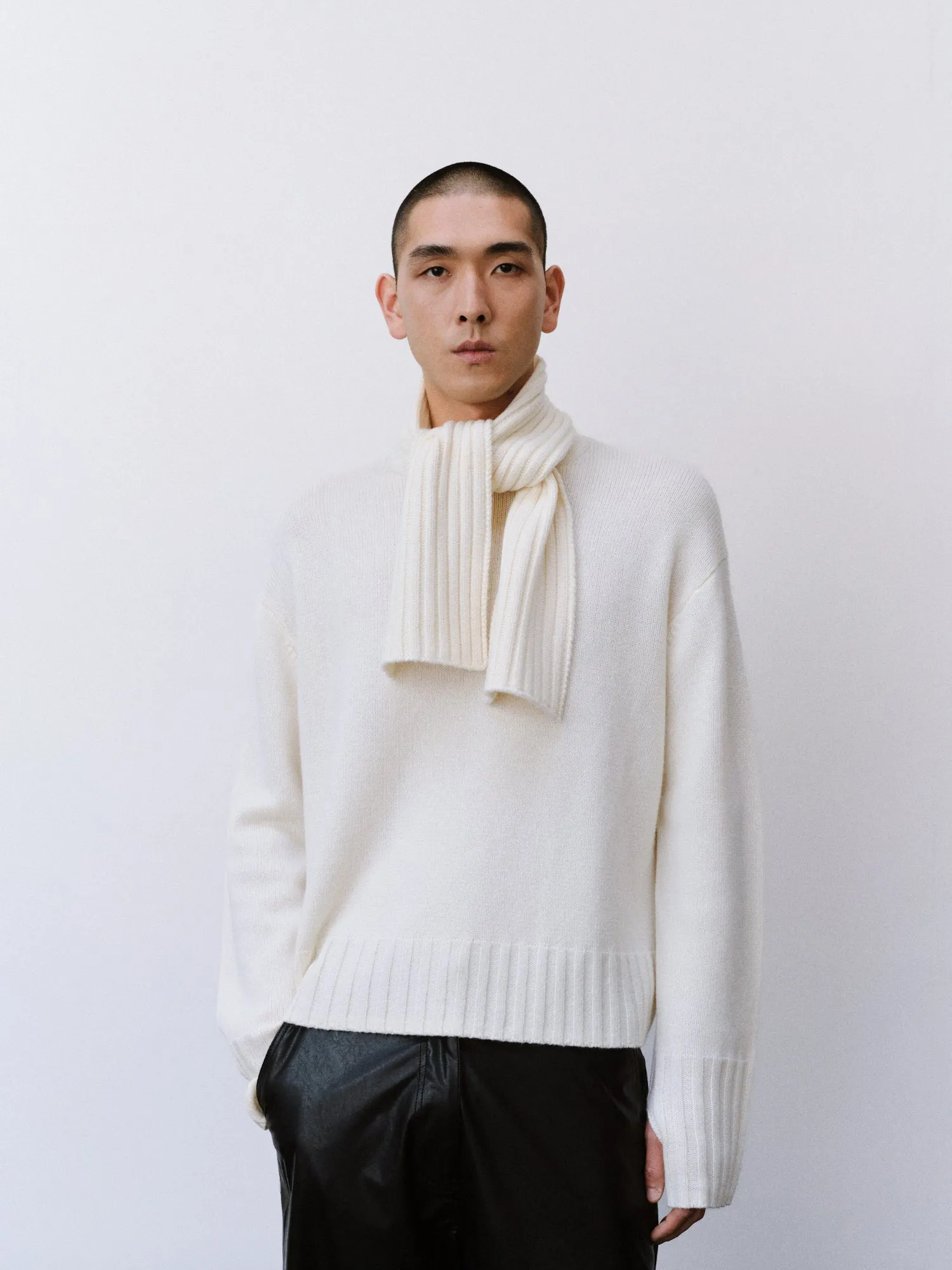 (EQUILIBRIUM) (UNISEX) LEVI CASHMERE WOOL KNIT (WHITE)