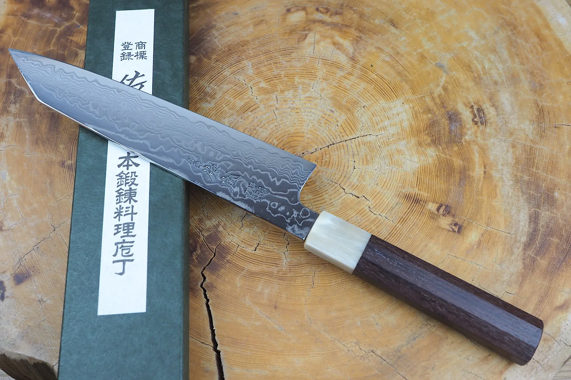 Sukenari ZDP189 Mirror-Polished Damascus Powdered High Speed Steel Kiritsuke (K-tip) Gyuto Chef's knife (21cm) with Rosewood and Buffalo horn Handle