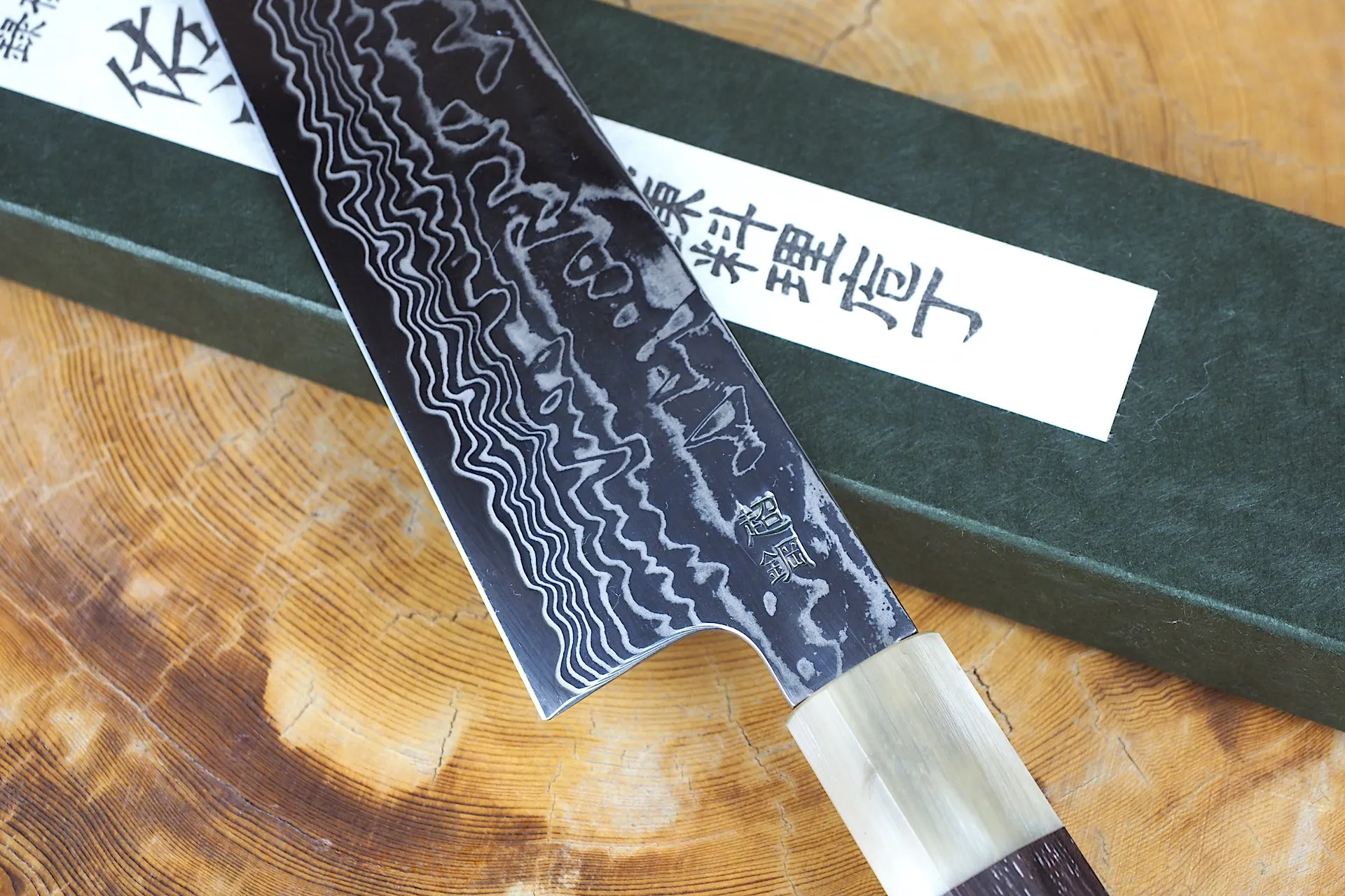 Sukenari ZDP189 Mirror-Polished Damascus Powdered High Speed Steel Kiritsuke (K-tip) Gyuto Chef's knife (21cm) with Rosewood and Buffalo horn Handle